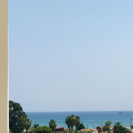 Pool Apartment ลาร์นาคา ภายนอก รูปภาพ