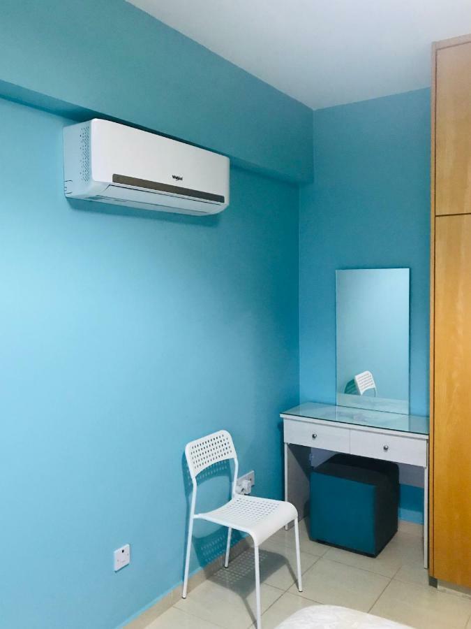 Pool Apartment ลาร์นาคา ภายนอก รูปภาพ